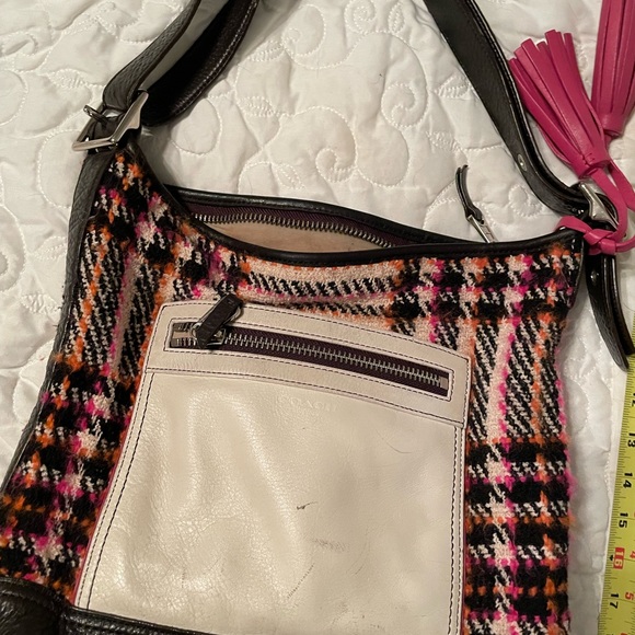 Coach purse, very unique - Picture 2 of 5